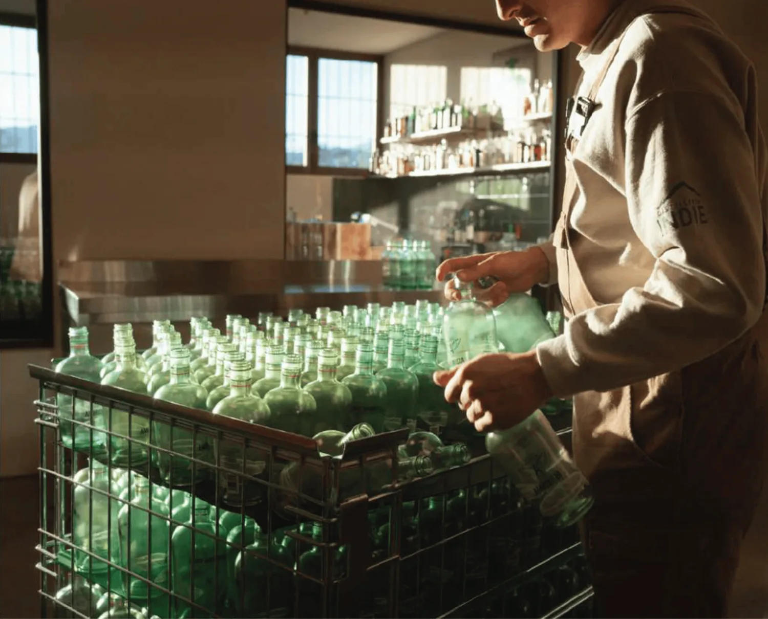 Interno della distilleria artigianale